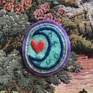 🧵 Sew-on patch - Moon & « Amour » - handmade